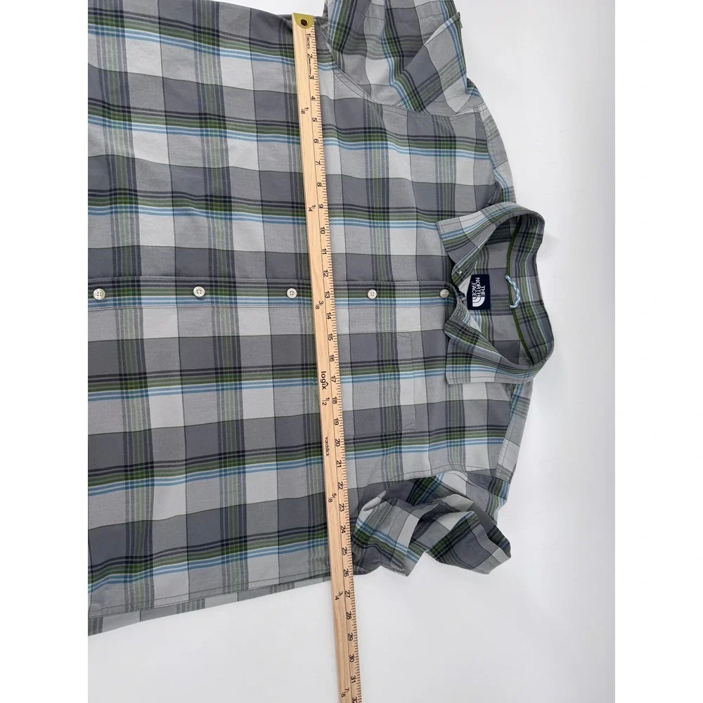 The North Face Mens XXL Grey Green Plaid Short Sleeve Button Down Hiking Shirt